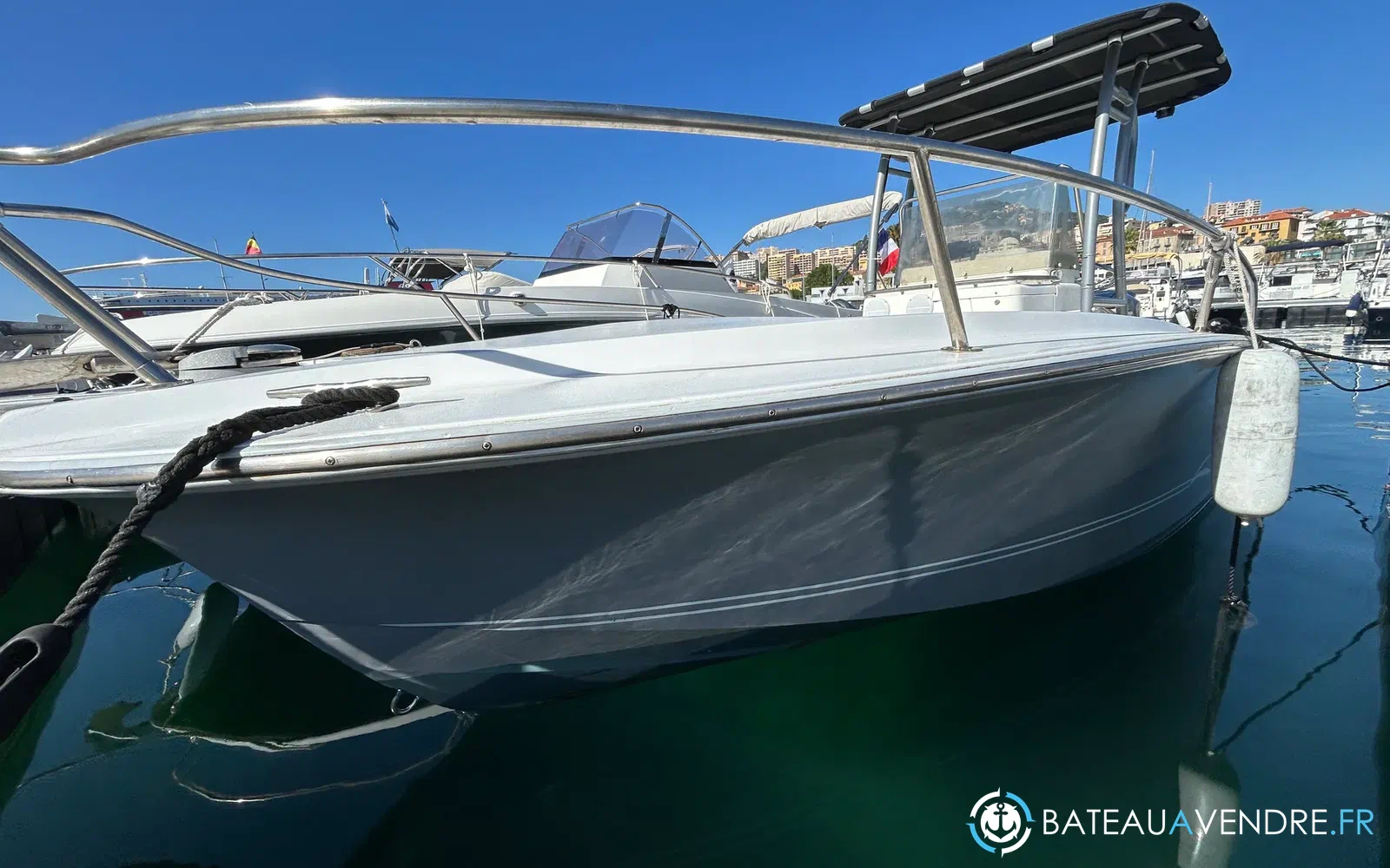 slider 2 Chris Craft Sea Hawk 213