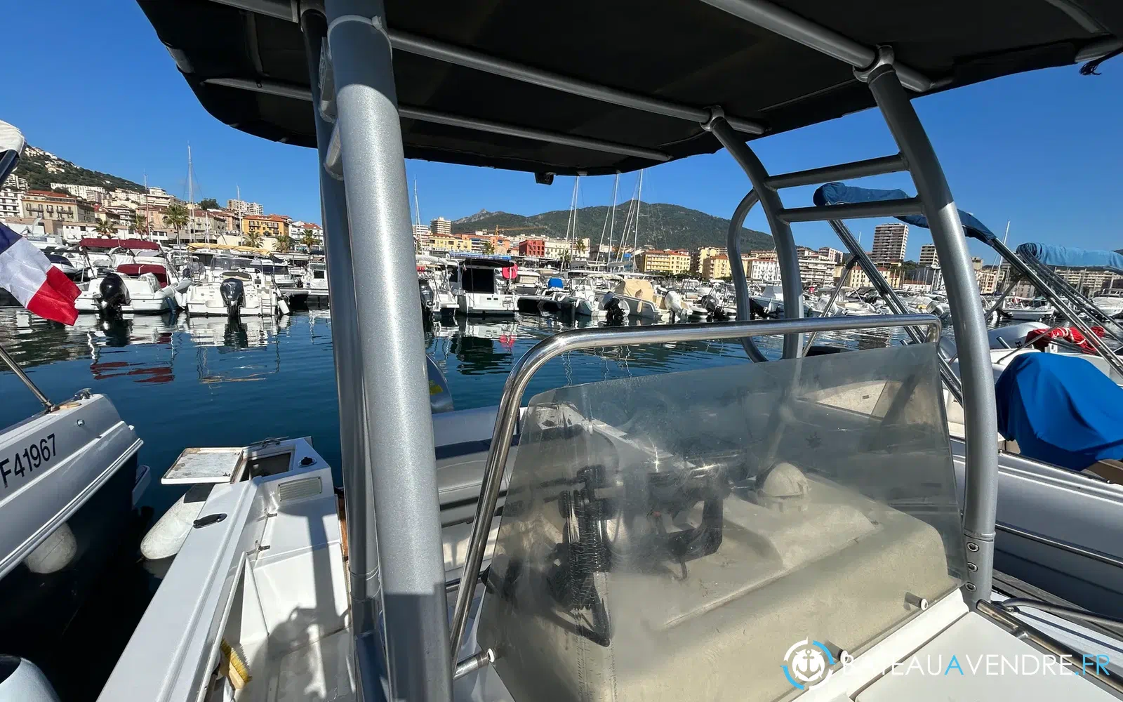 slider 10 Chris Craft Sea Hawk 213