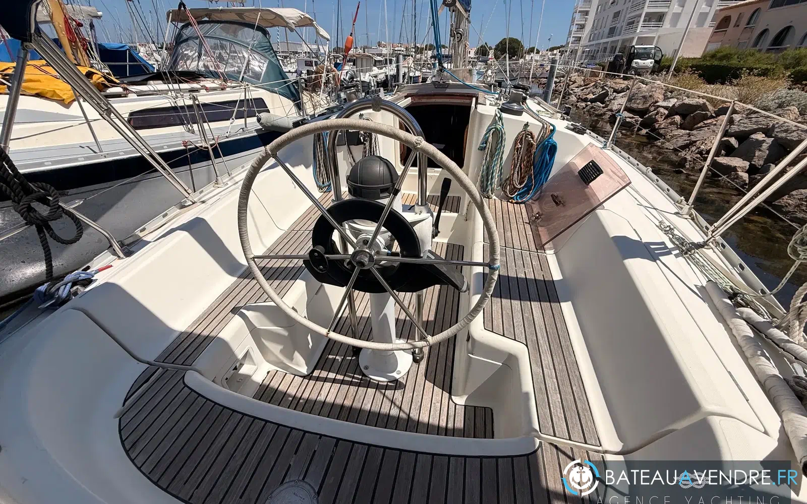 slider 15 Jeanneau Sun Odyssey 33