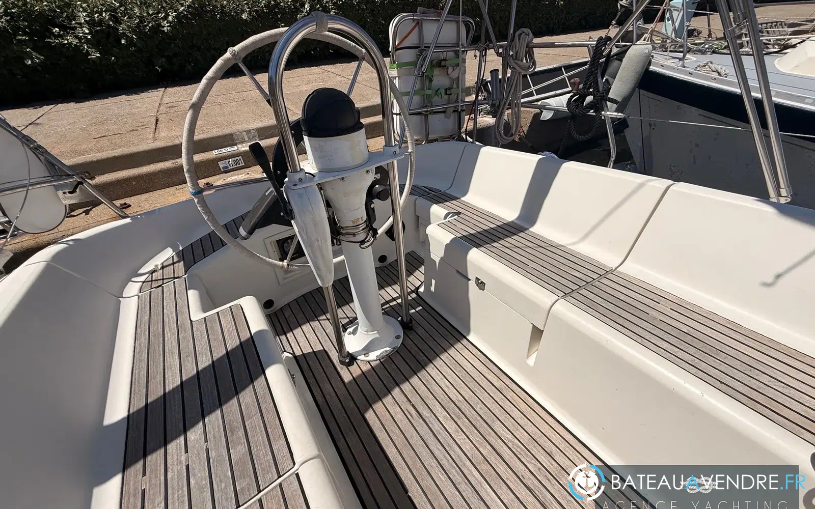 slider 18 Jeanneau Sun Odyssey 33