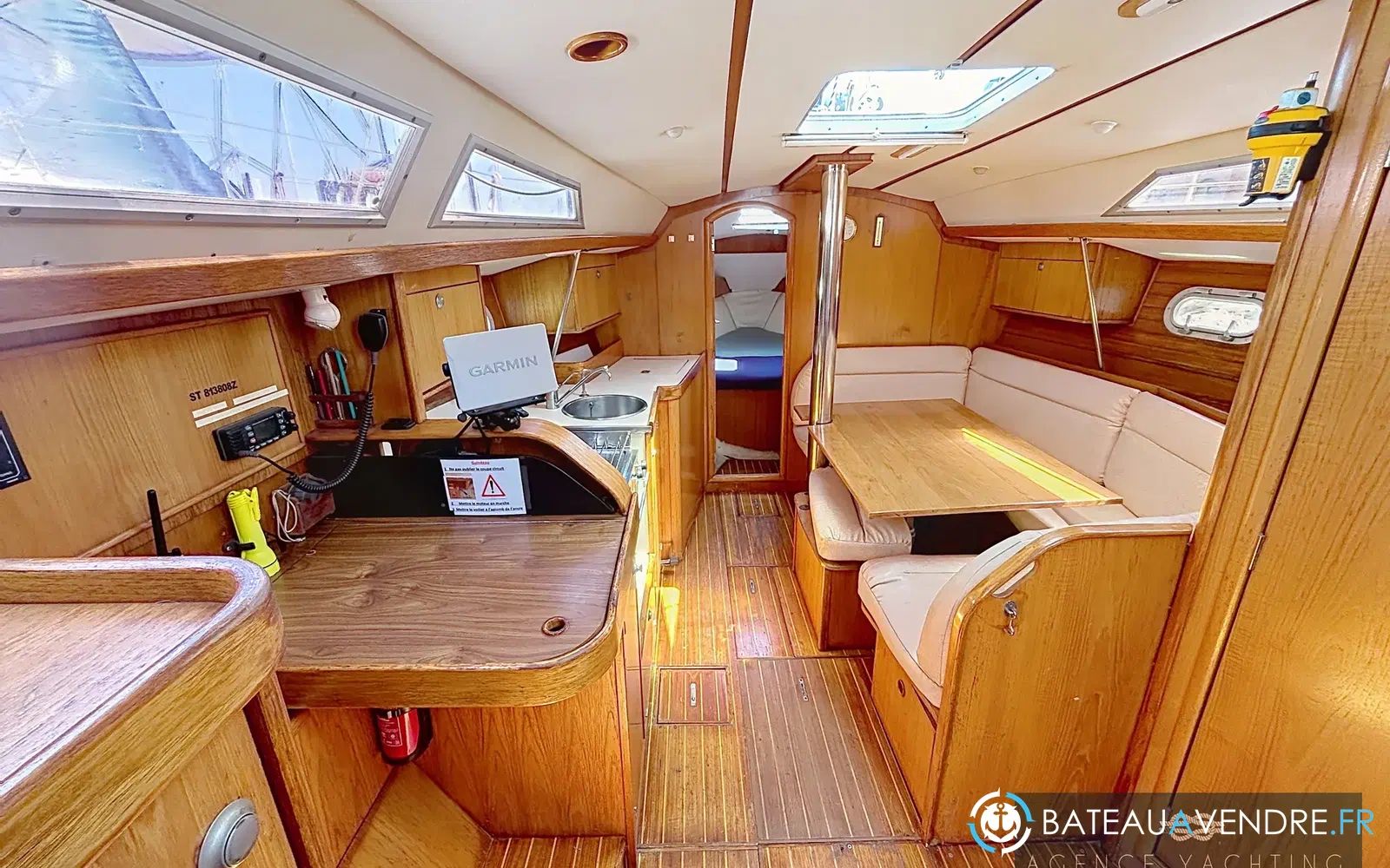 slider 1 Jeanneau Sun Odyssey 33