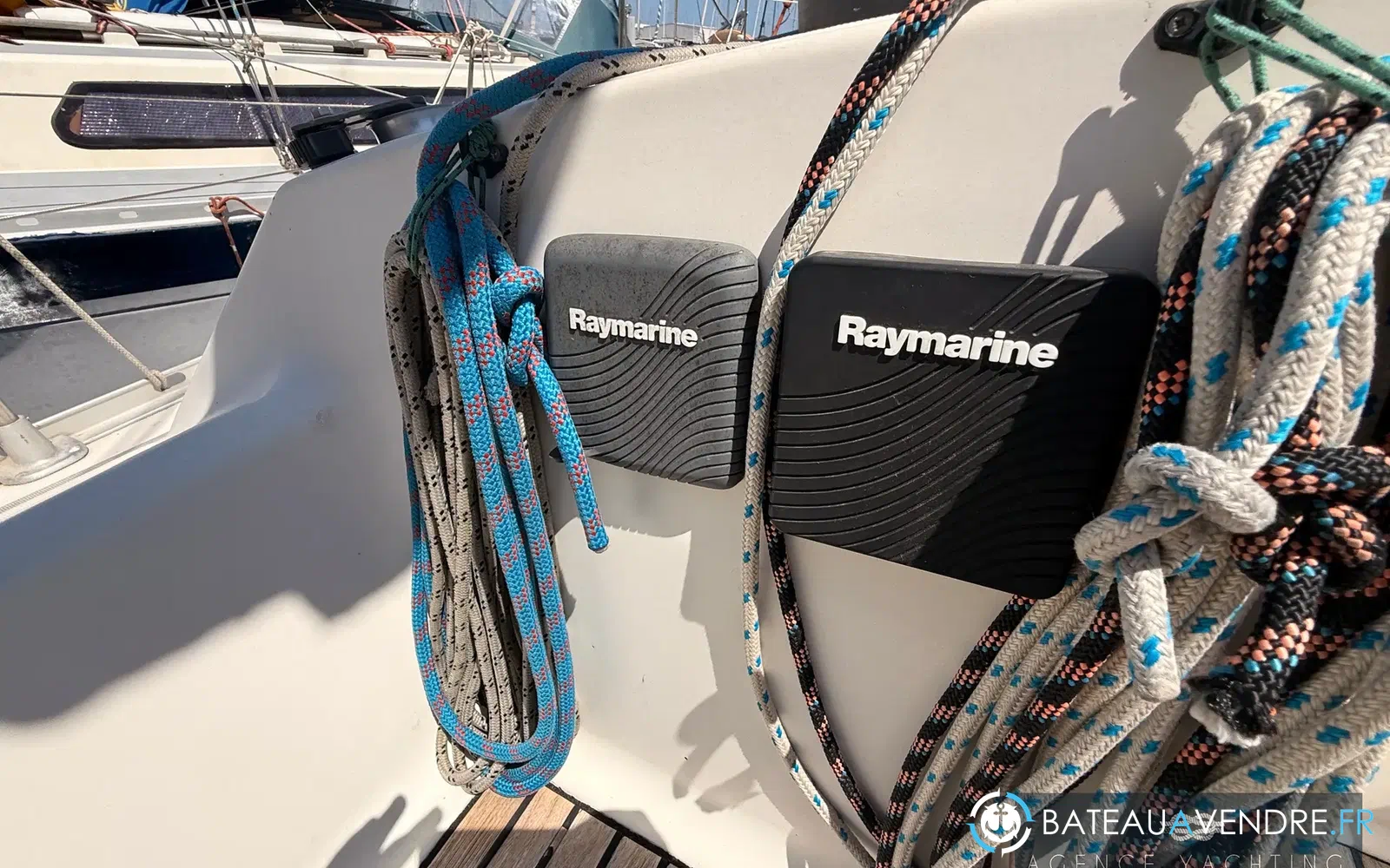 slider 21 Jeanneau Sun Odyssey 33