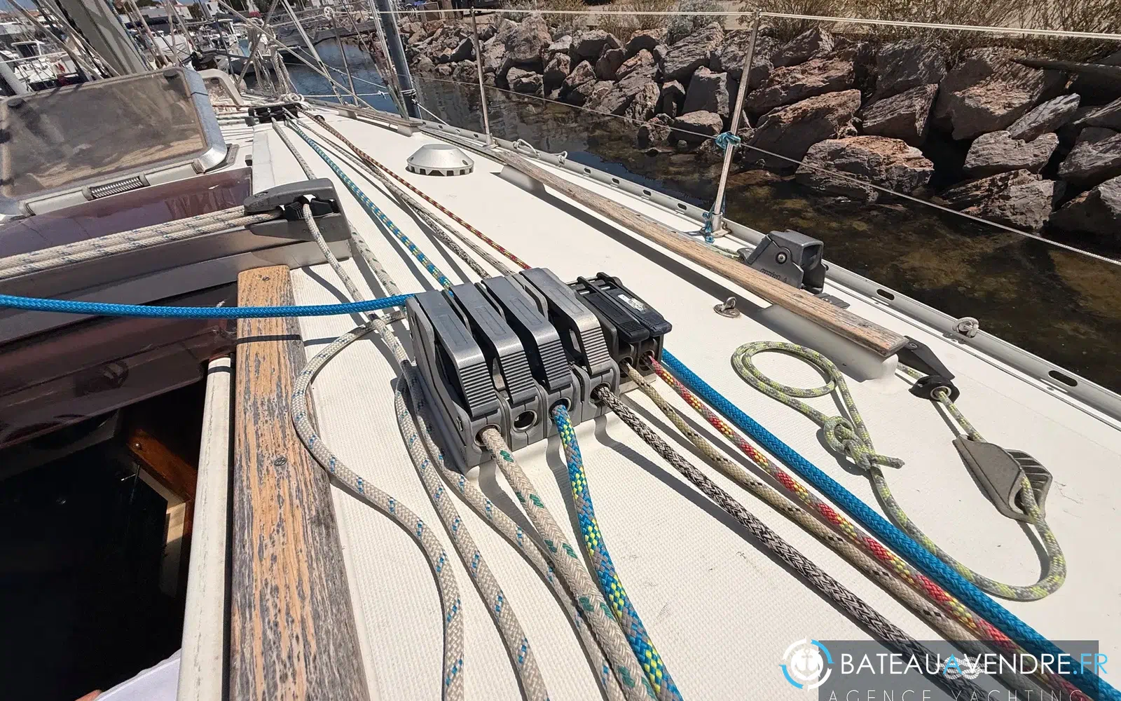 slider 22 Jeanneau Sun Odyssey 33