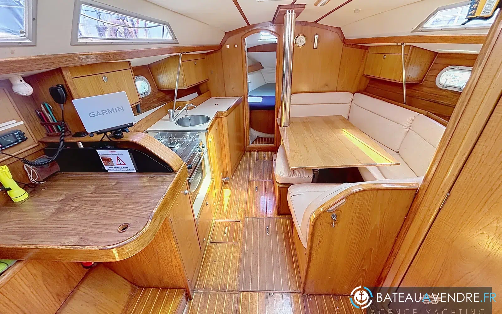 slider 2 Jeanneau Sun Odyssey 33