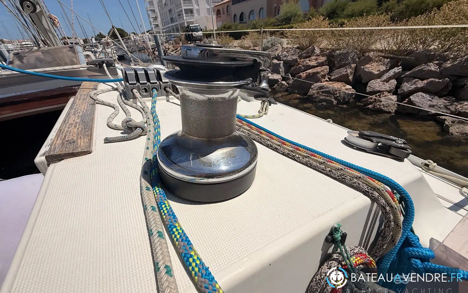 slider 38 Jeanneau Sun Odyssey 33