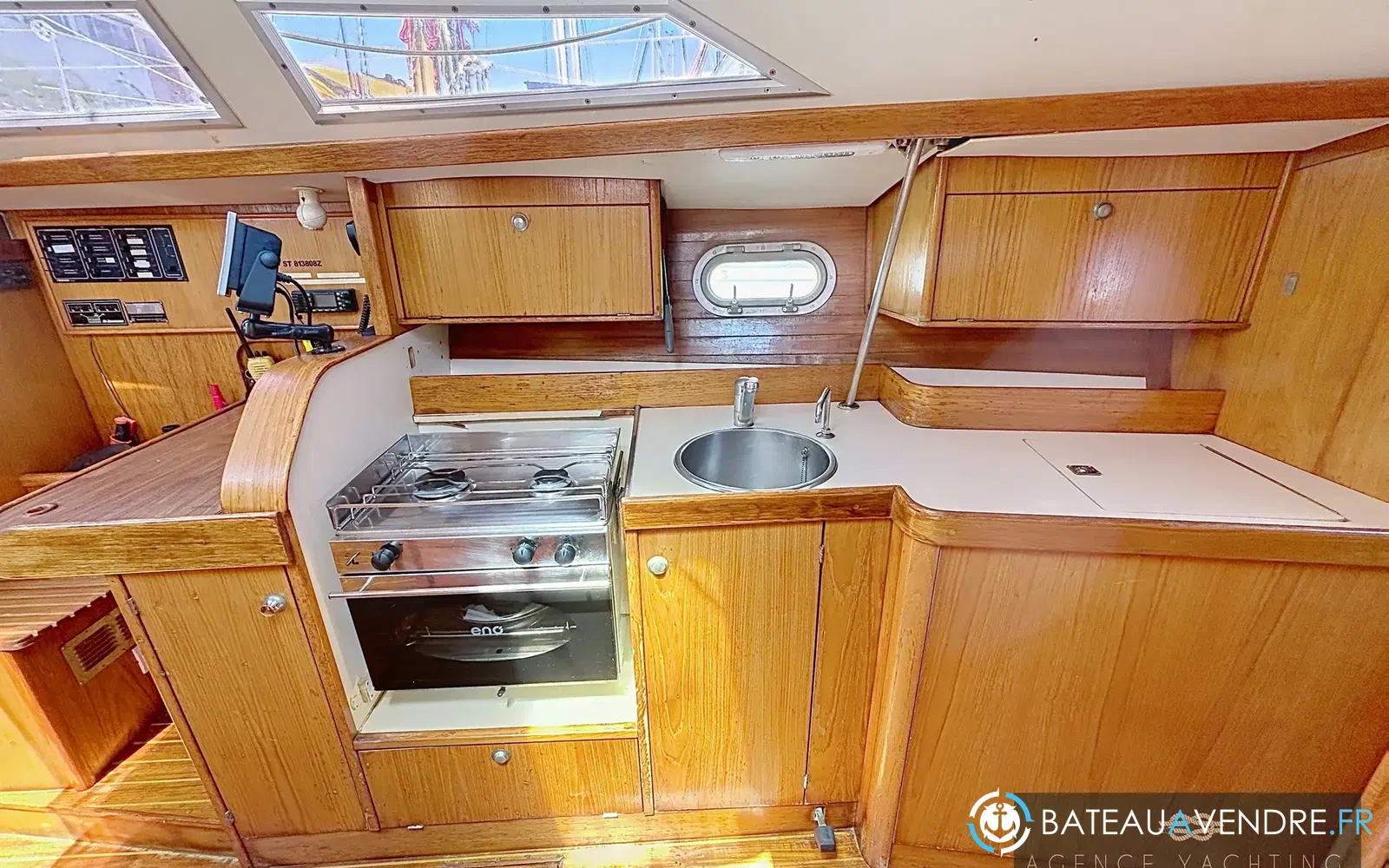slider 5 Jeanneau Sun Odyssey 33