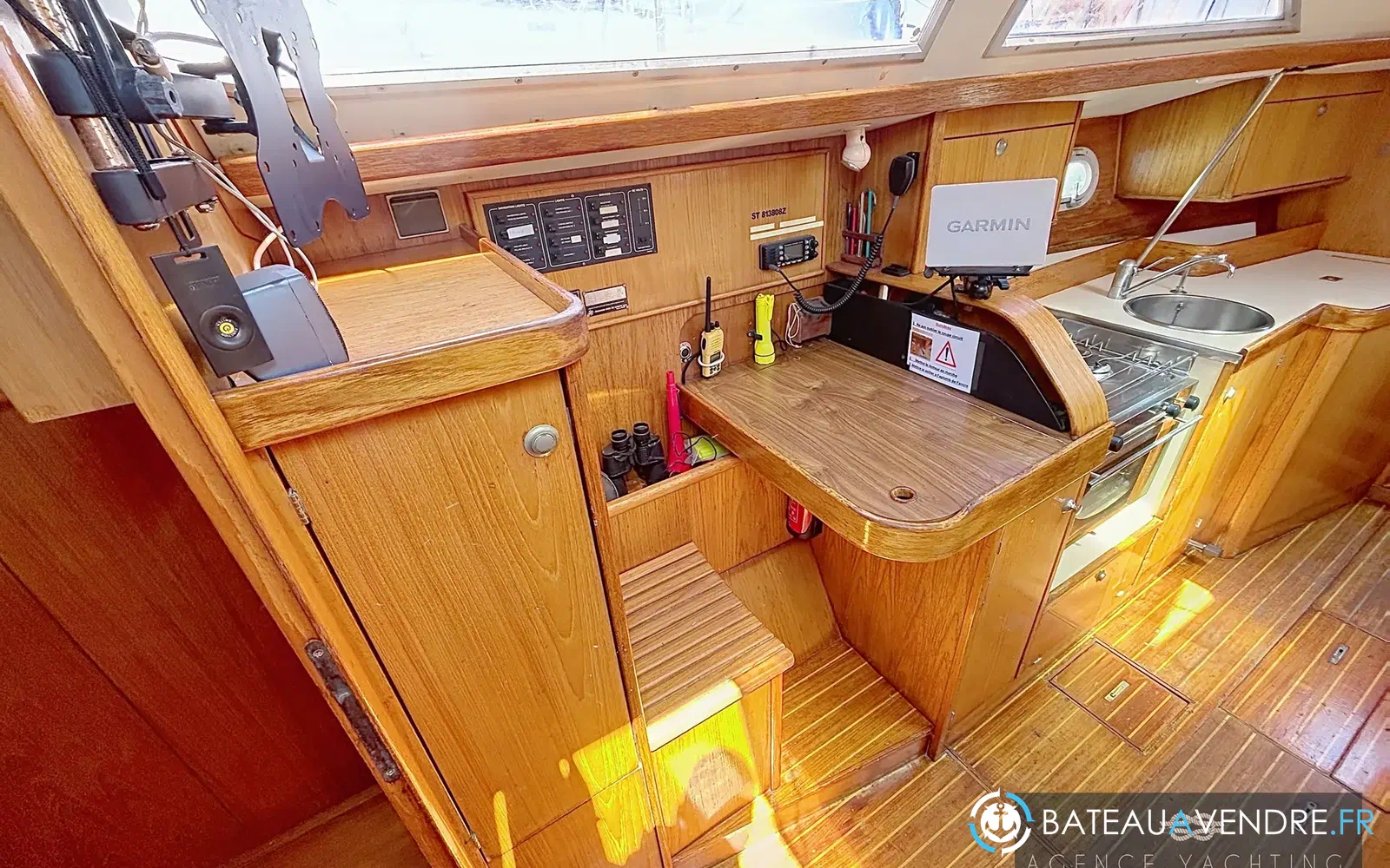 slider 8 Jeanneau Sun Odyssey 33