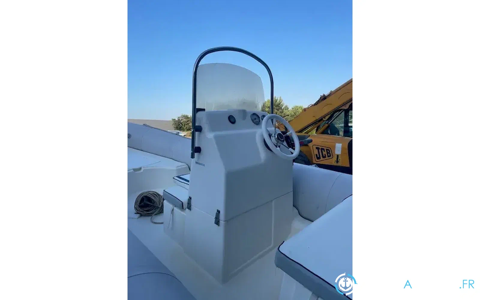 slider 3 Bombard 550 Explorer
