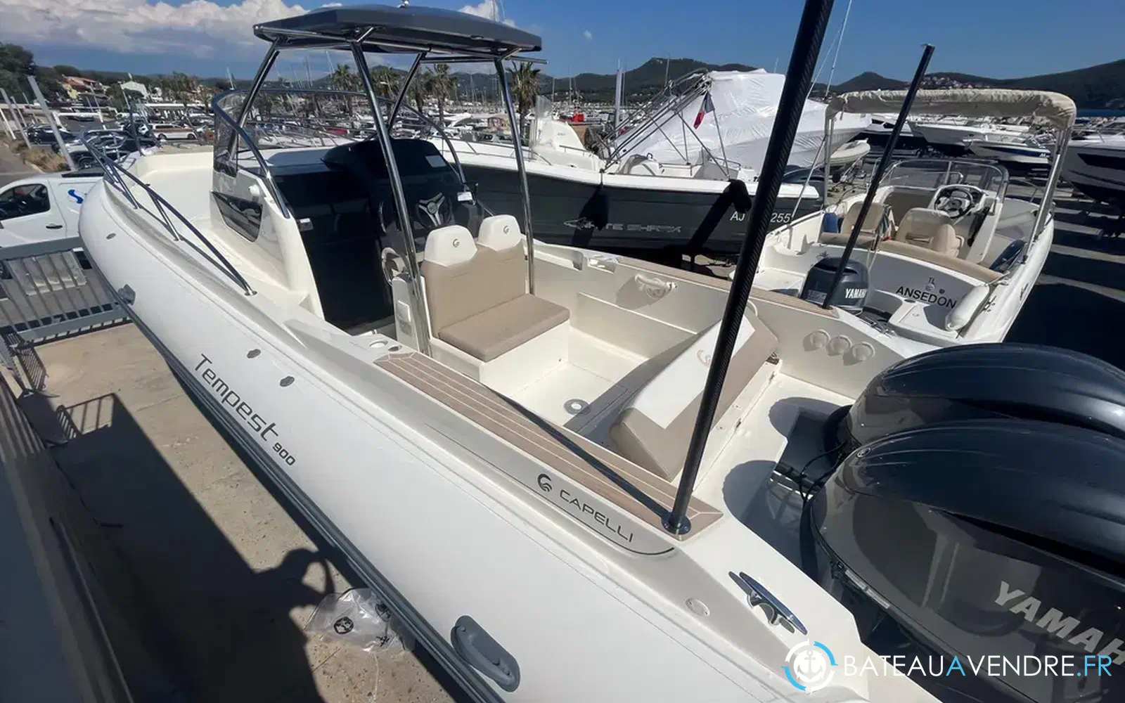 slider 2 Capelli Tempest 900 WA