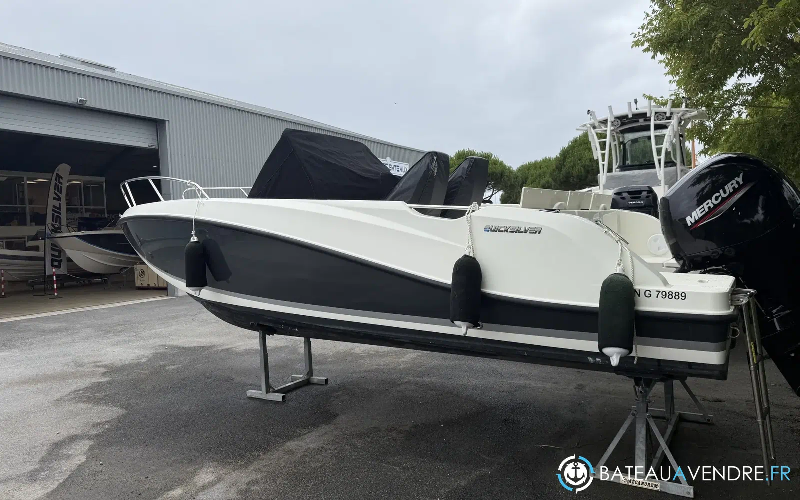 slider 1 Quicksilver Activ 675 Open