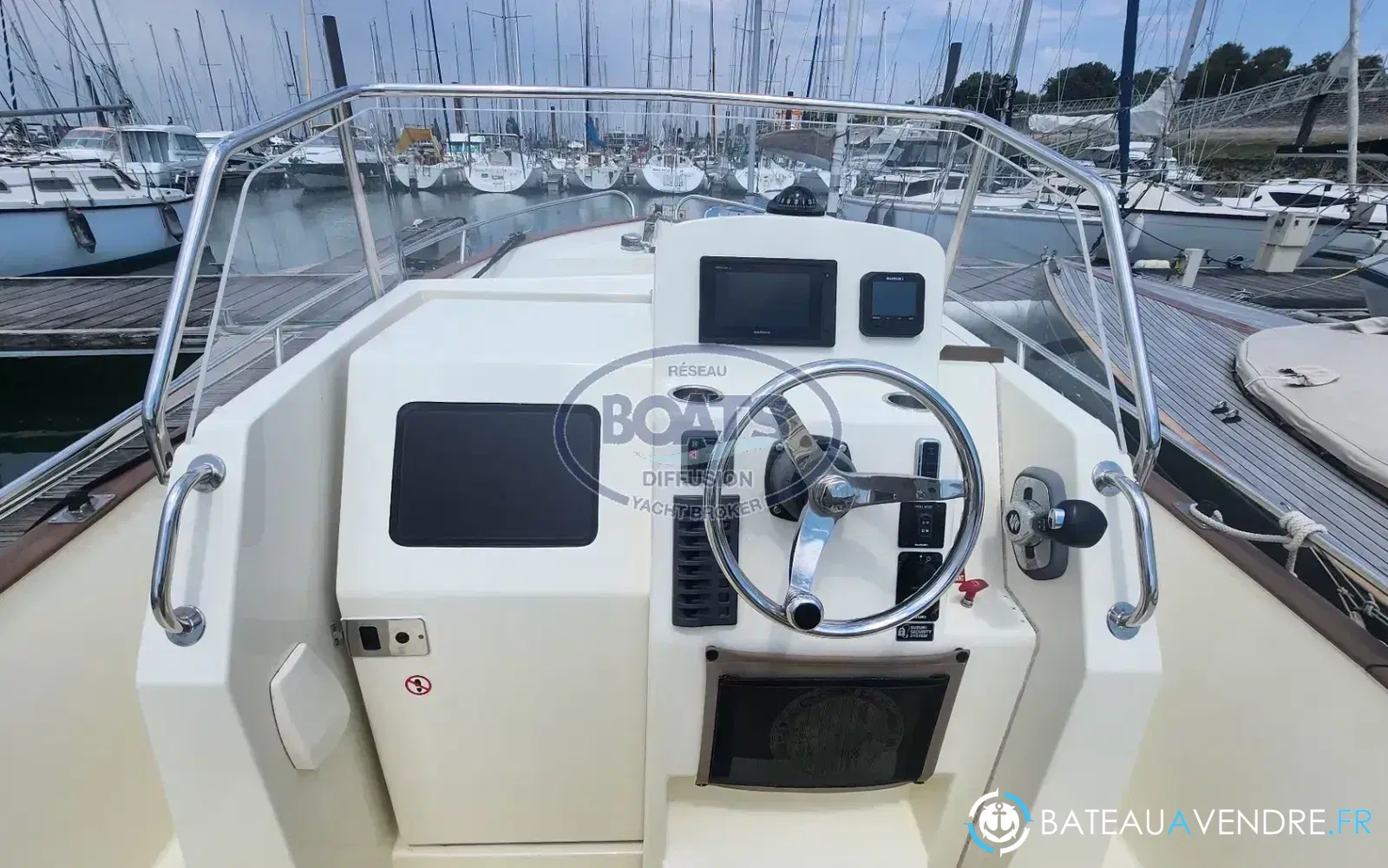slider 2 Rhea 23 Open