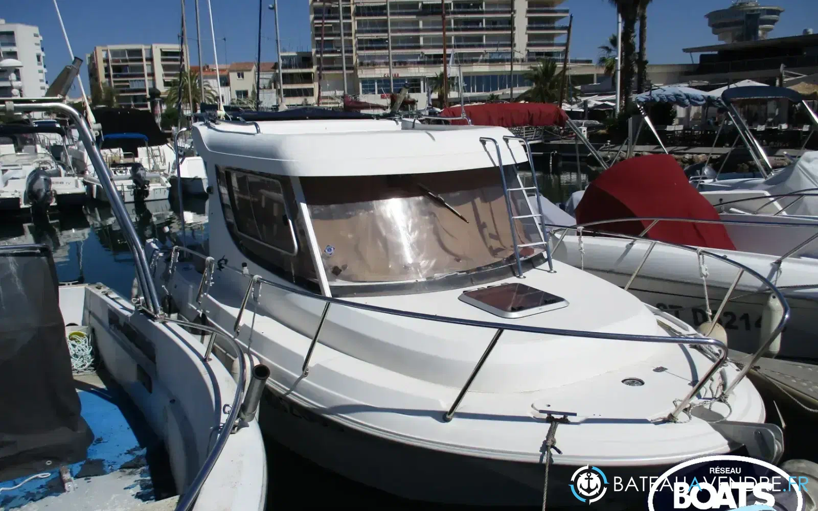 slider 0 Pacific Craft 660 Timonier
