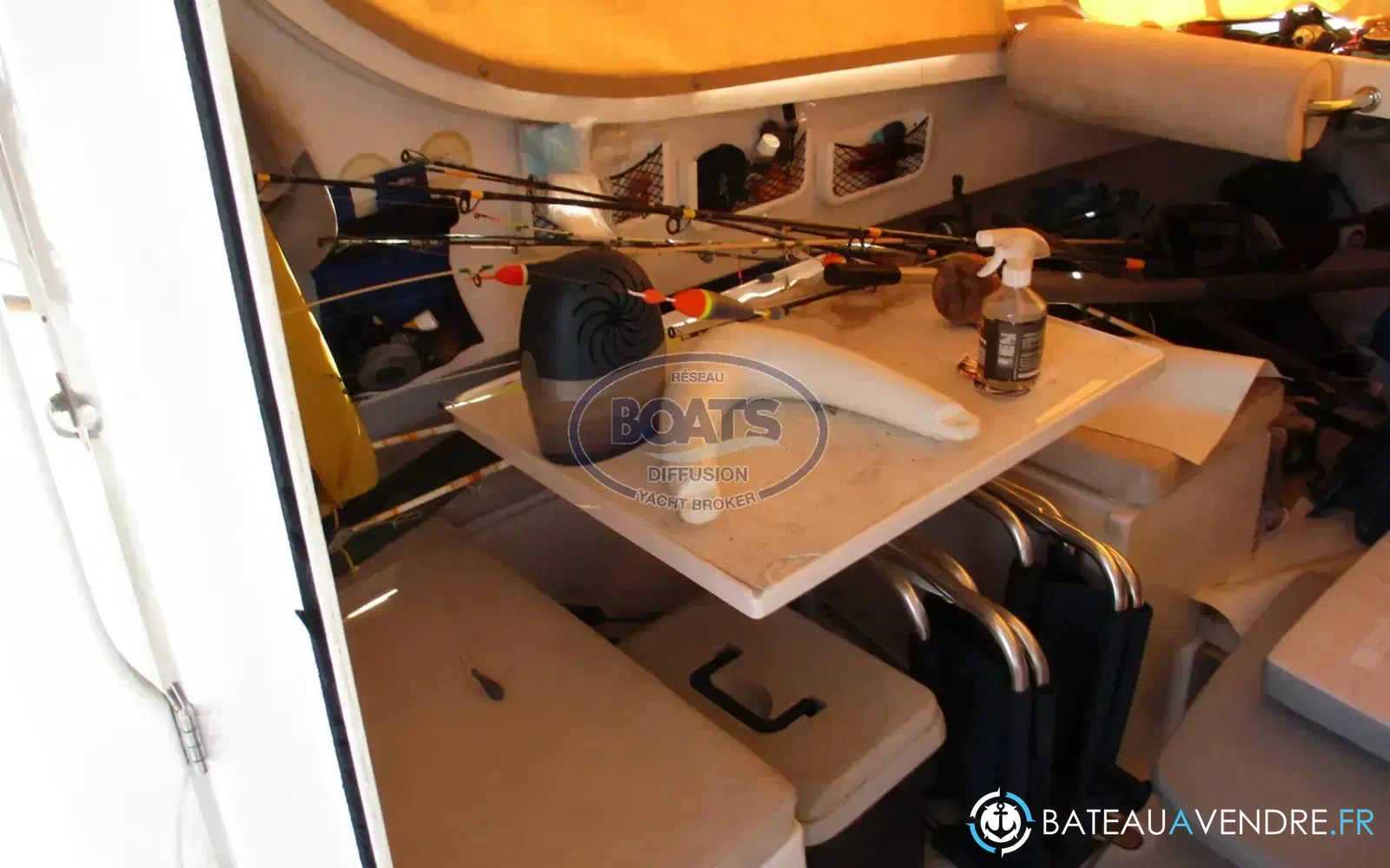 slider 8 Pacific Craft 660 Timonier