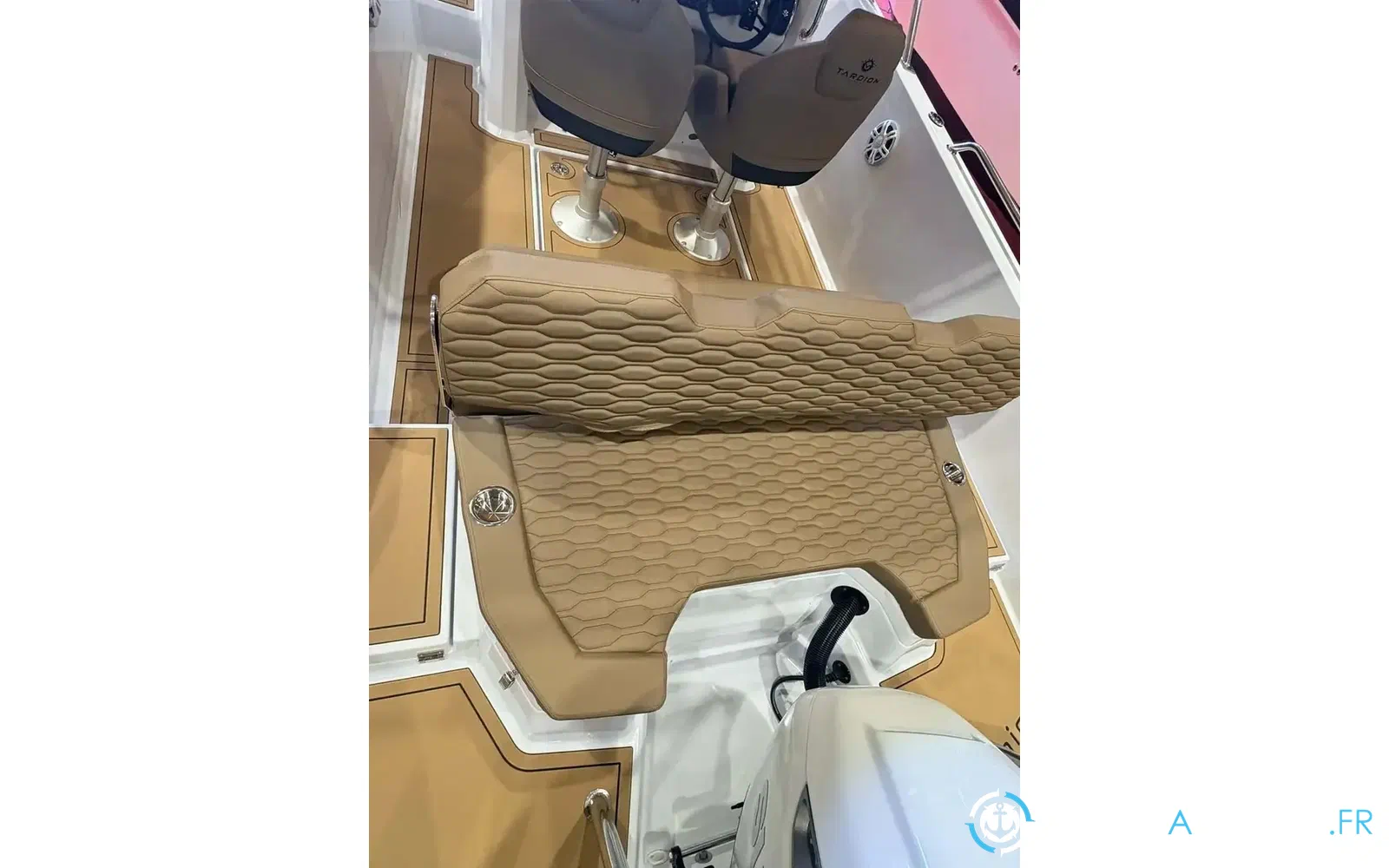 slider 13 Tardion Yachts T24 Spacedeck