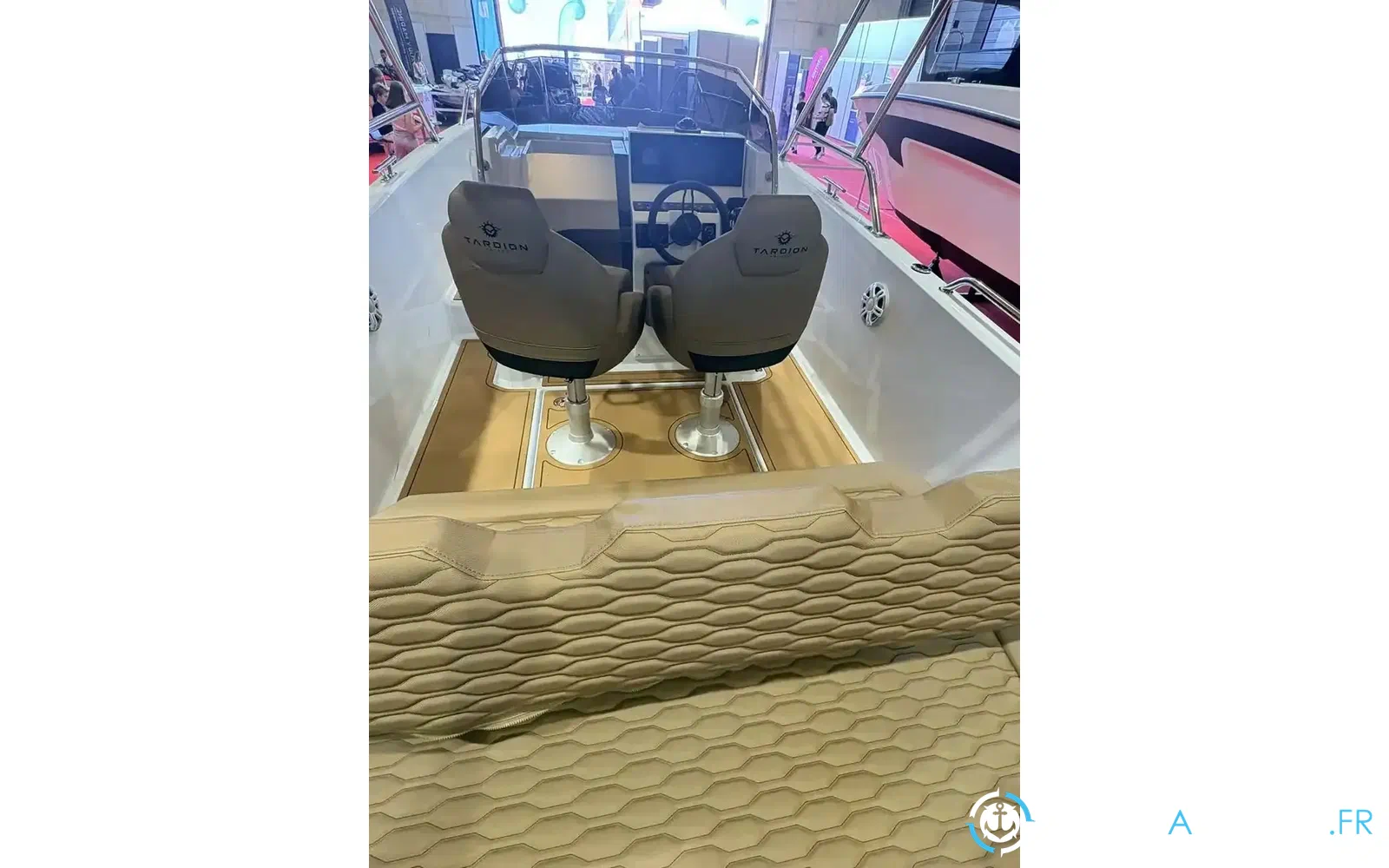 slider 14 Tardion Yachts T24 Spacedeck