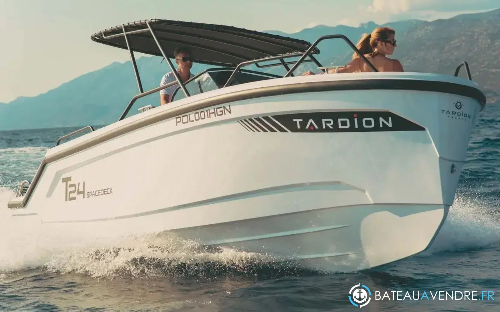 slider 1 Tardion Yachts T24 Spacedeck