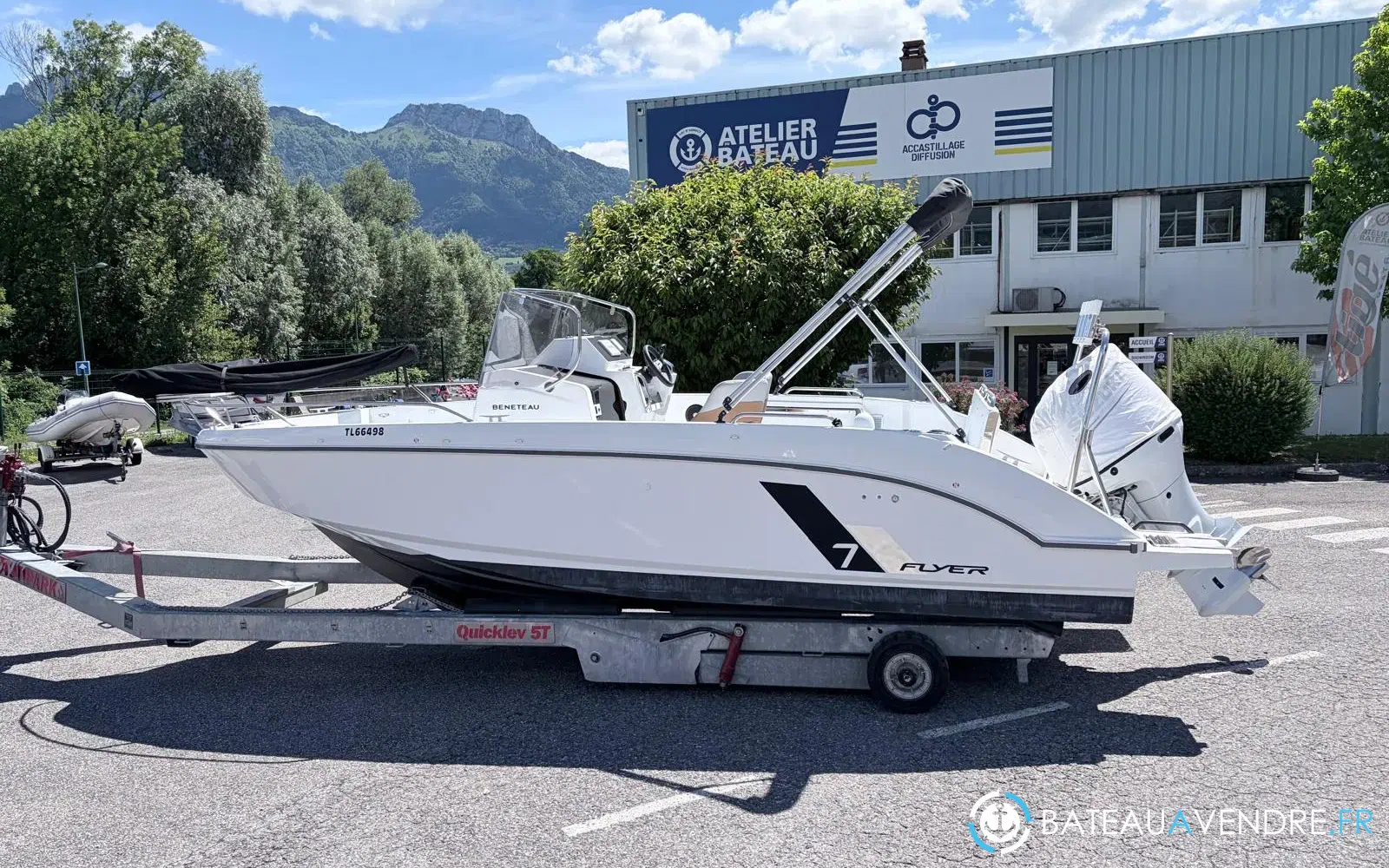 slider 0 Beneteau Flyer 7 SPACEdeck