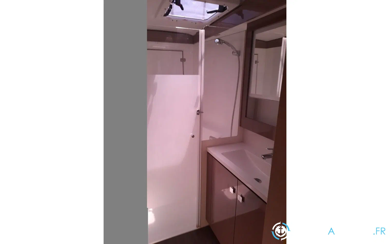 slider 9 Fountaine Pajot Lucia 40