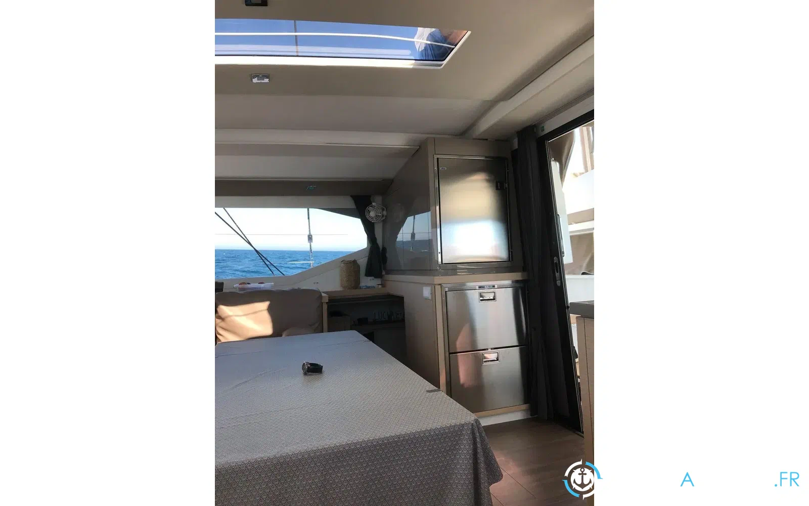 slider 13 Fountaine Pajot Lucia 40