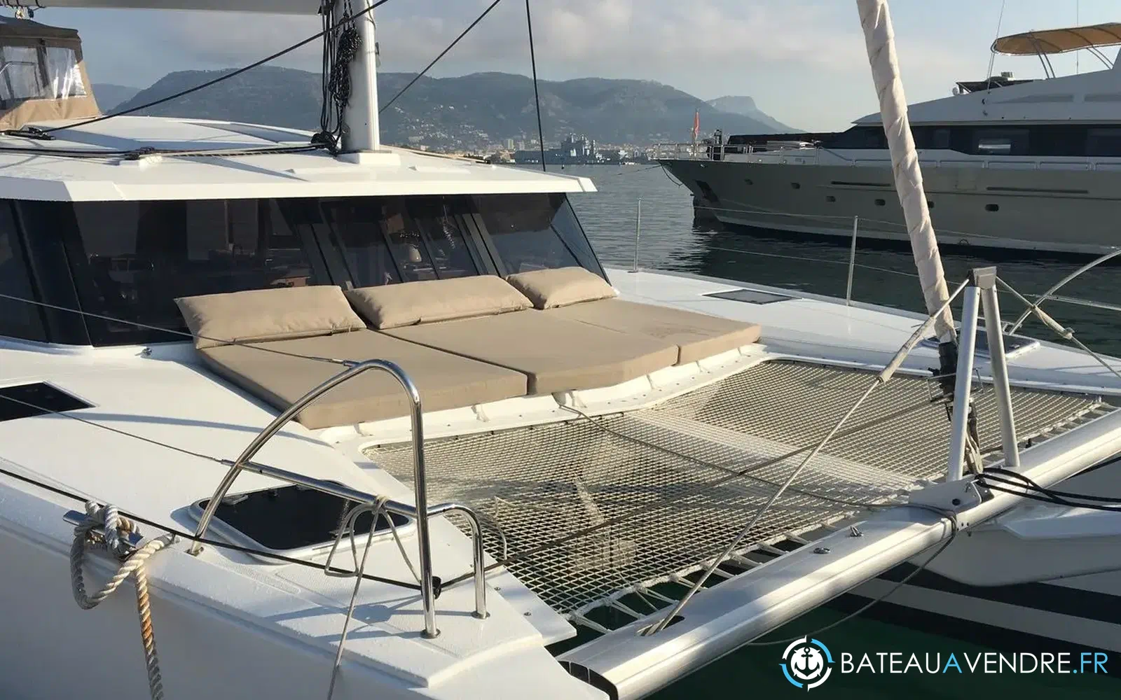 slider 5 Fountaine Pajot Lucia 40