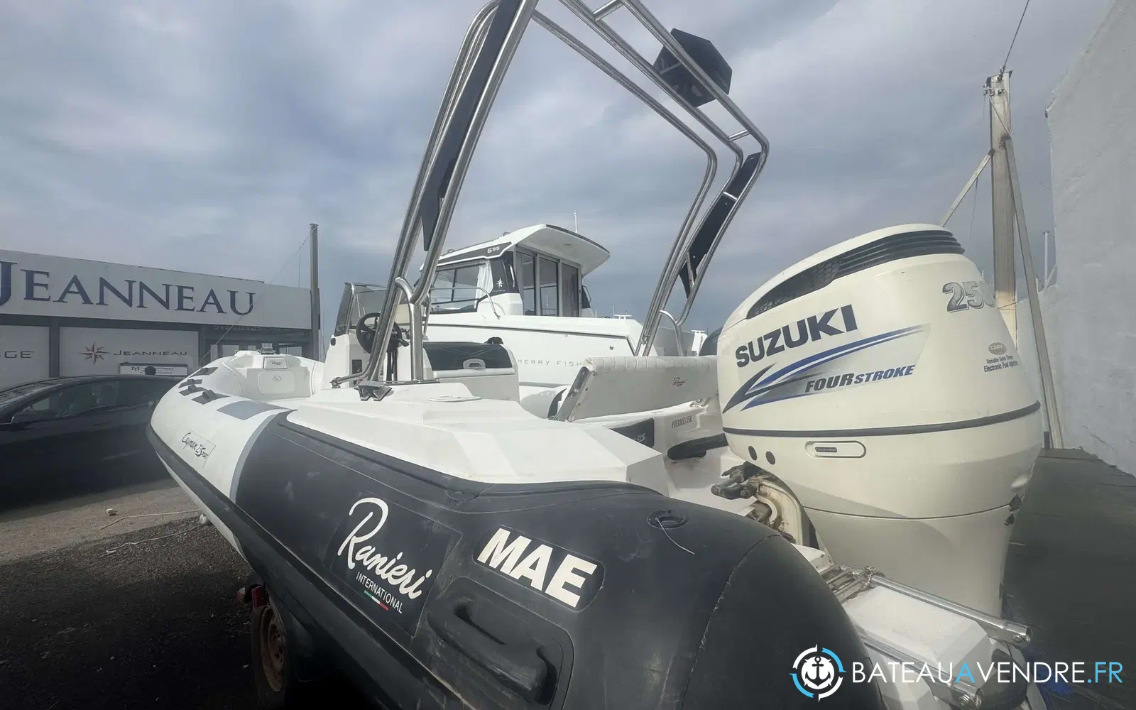 slider 1 Ranieri Cayman