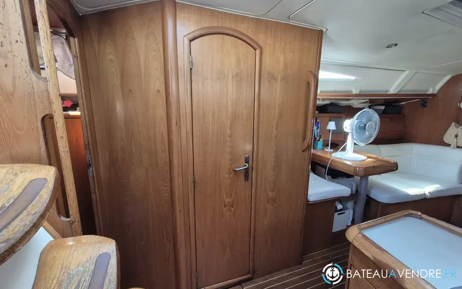 slider 17 Jeanneau Sun Odyssey 40