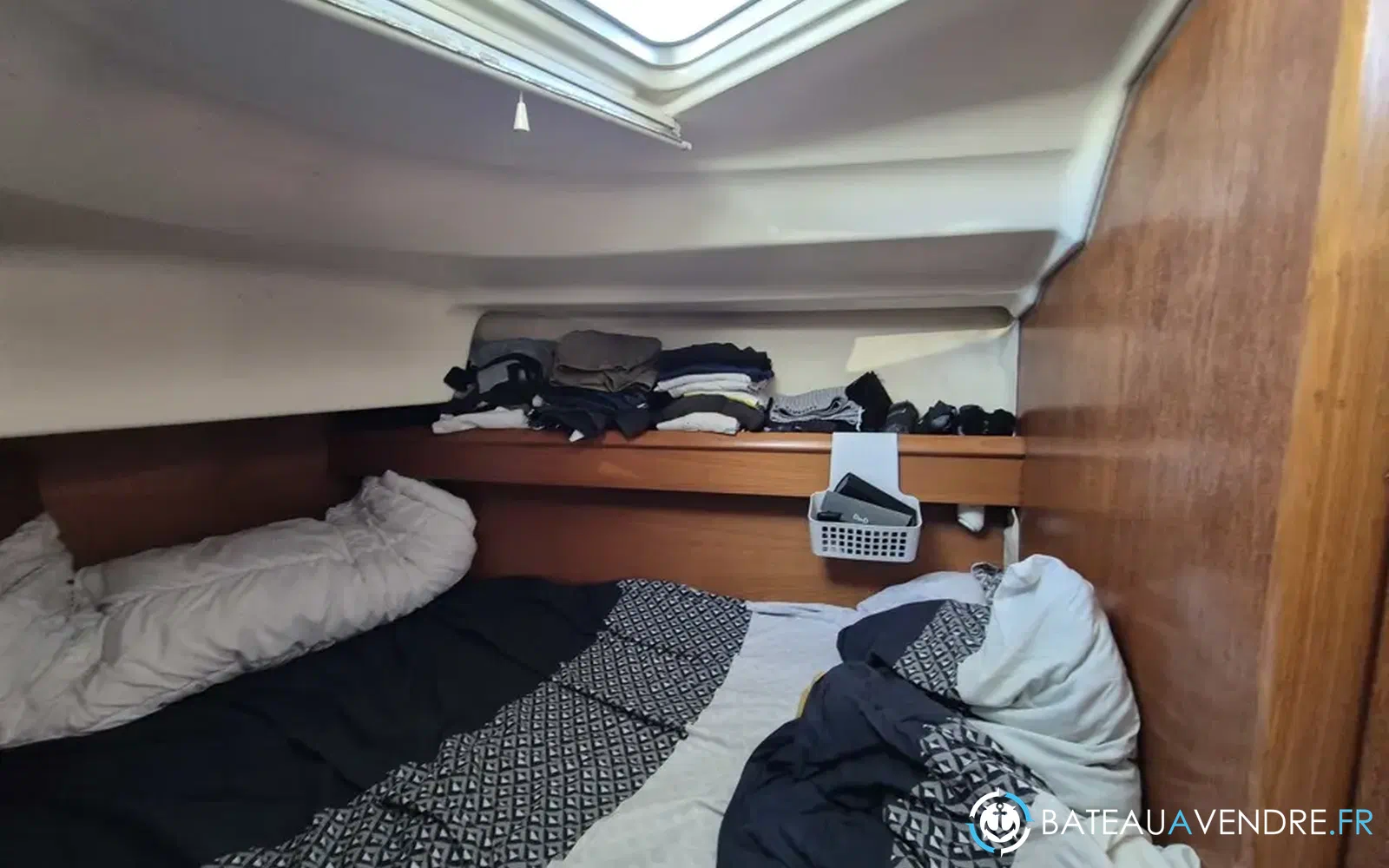 slider 23 Jeanneau Sun Odyssey 40