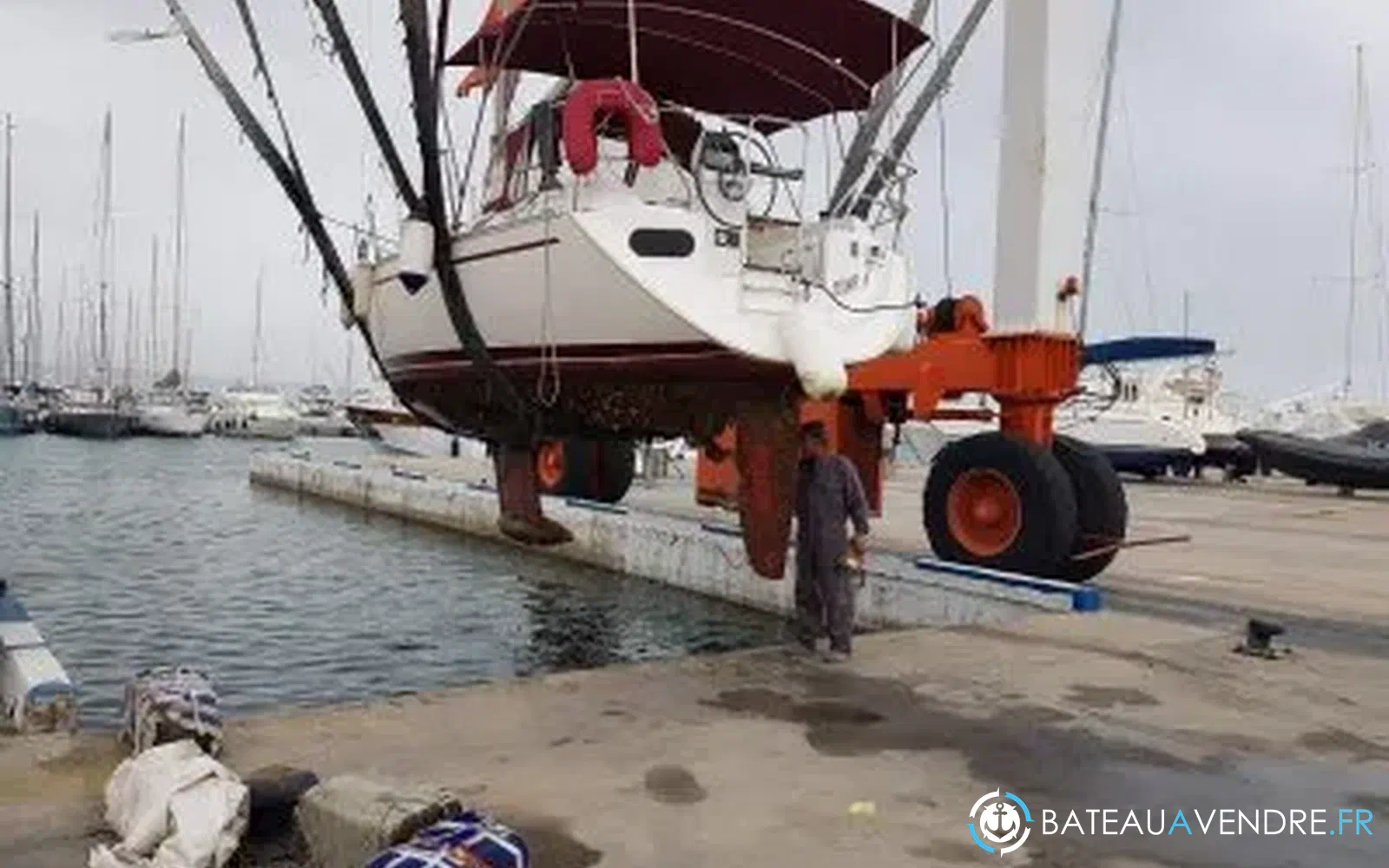slider 4 Dufour Gib Sea 33