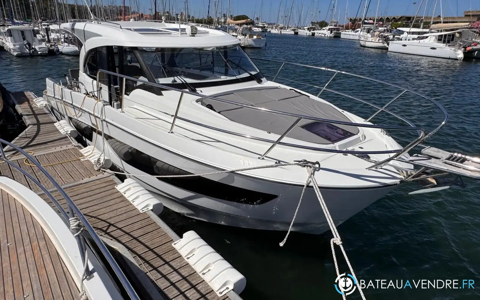 slider 0 Beneteau Antares 11