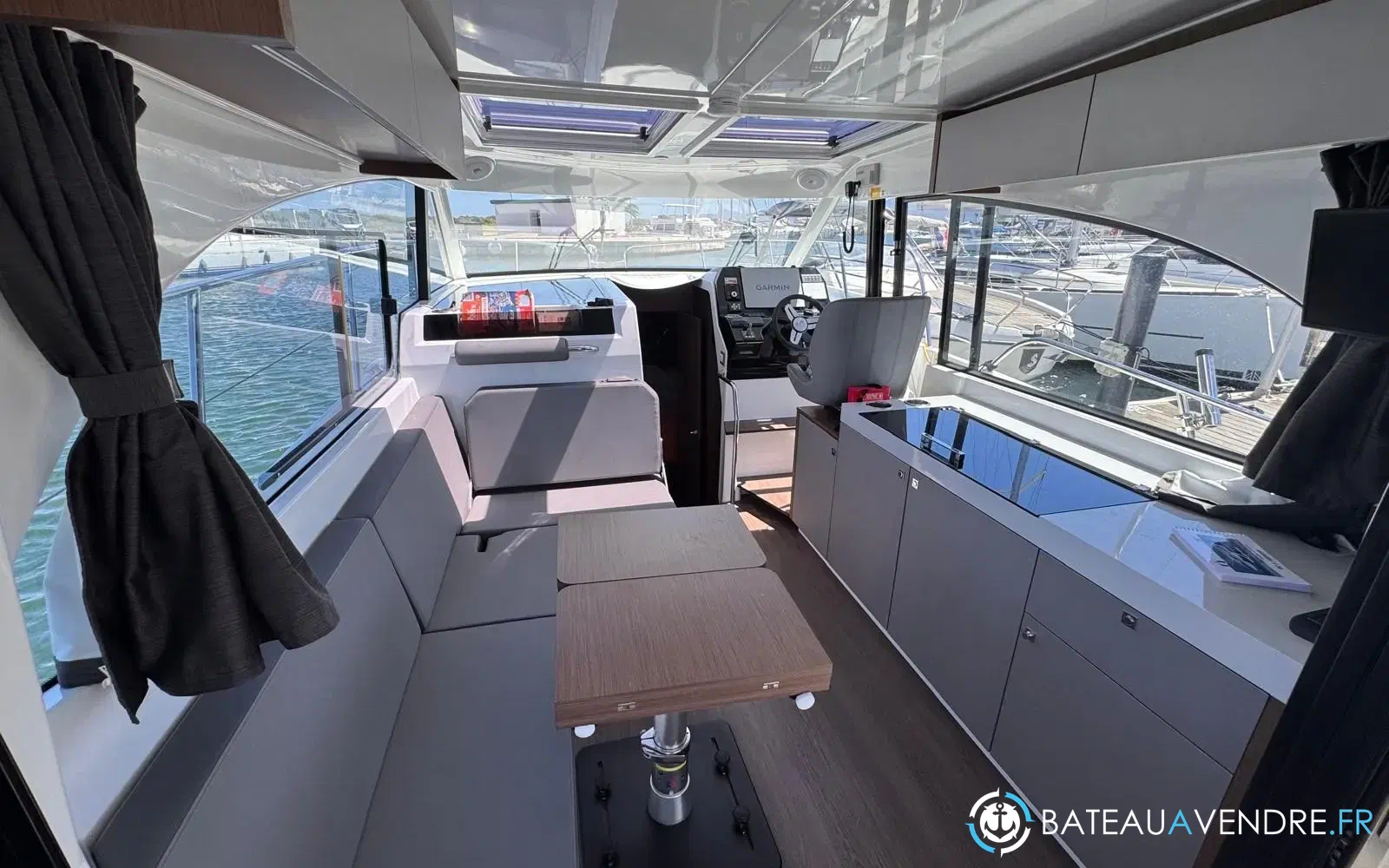 slider 11 Beneteau Antares 11