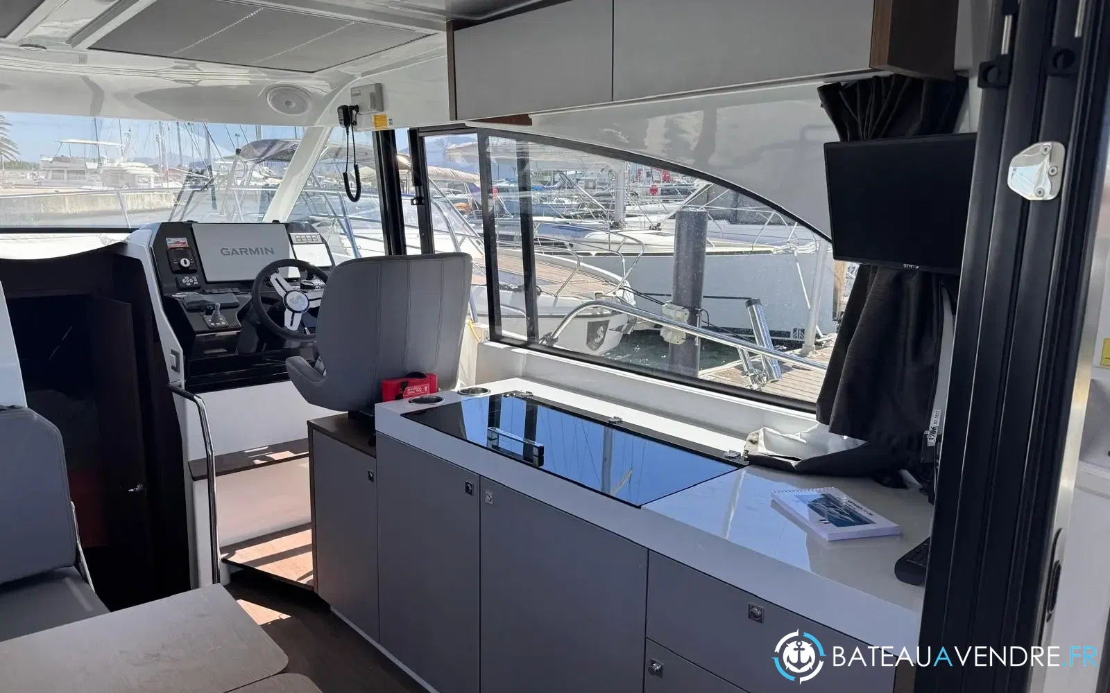 slider 13 Beneteau Antares 11
