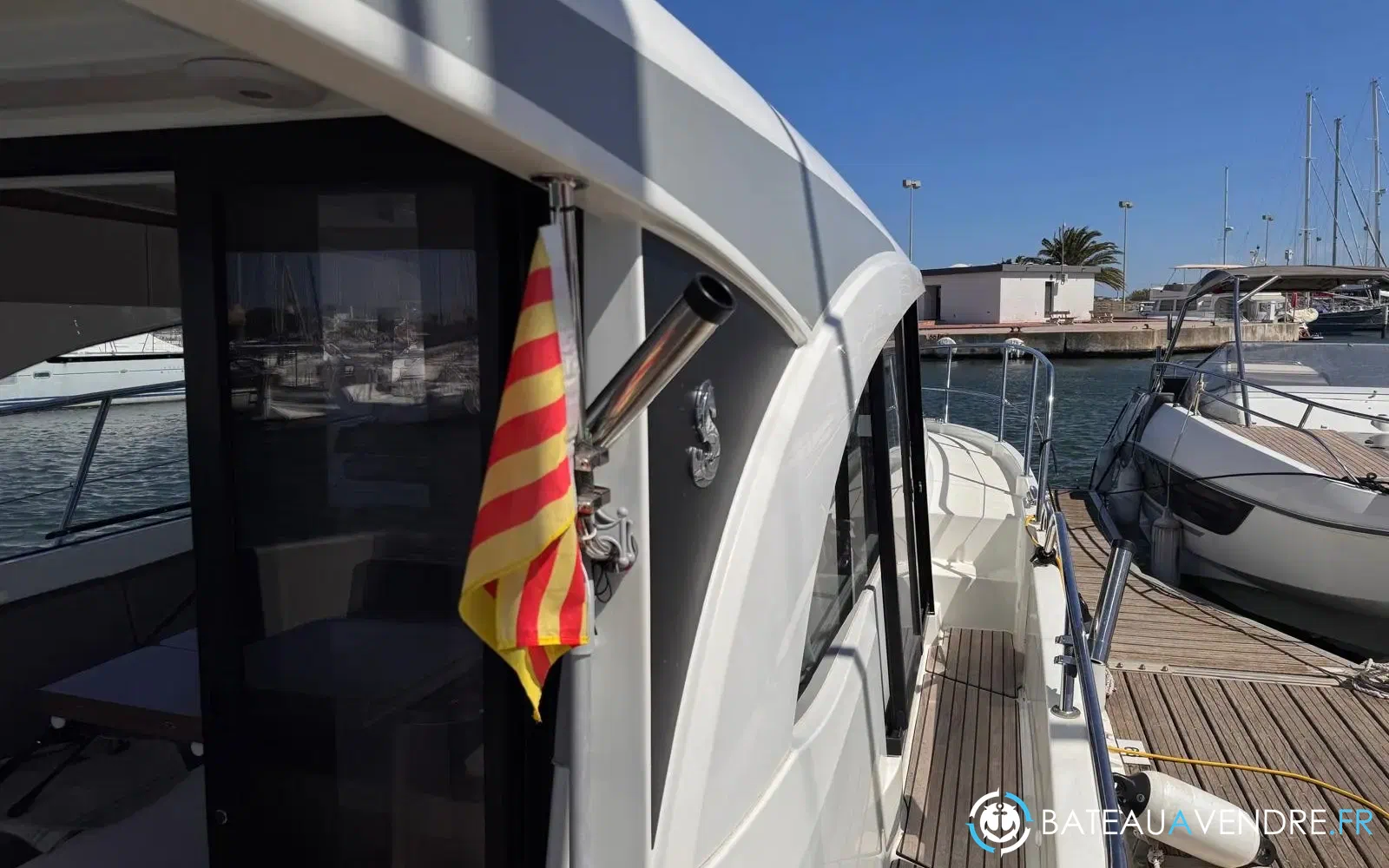 slider 5 Beneteau Antares 11
