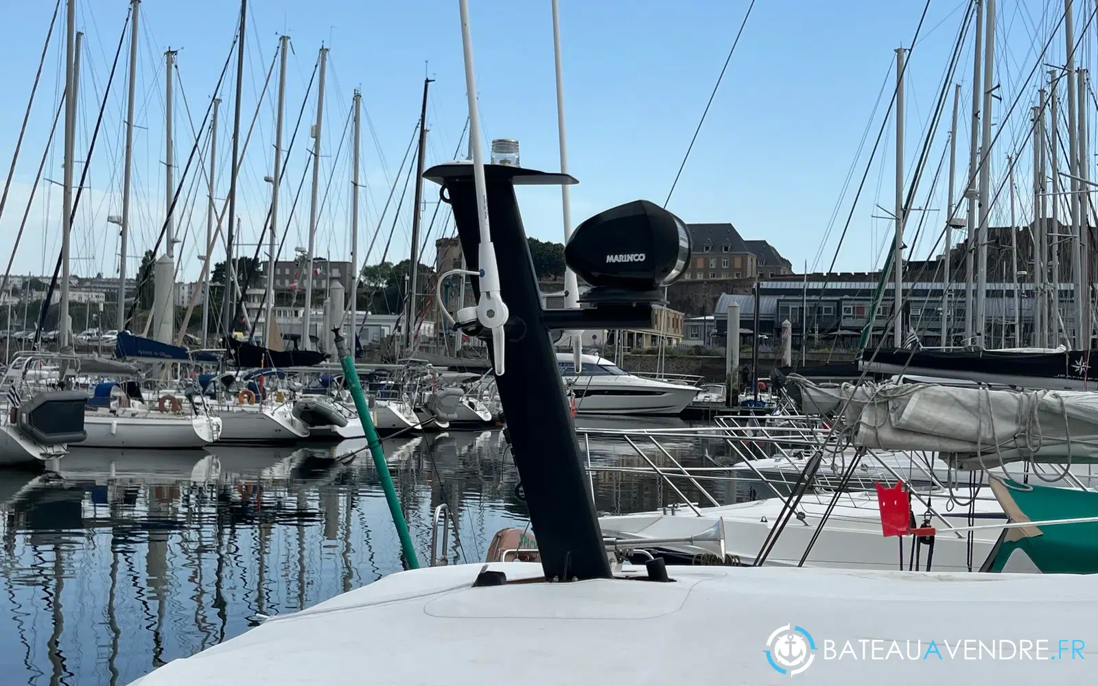 slider 15 Axopar 37 XC Cross Cabin