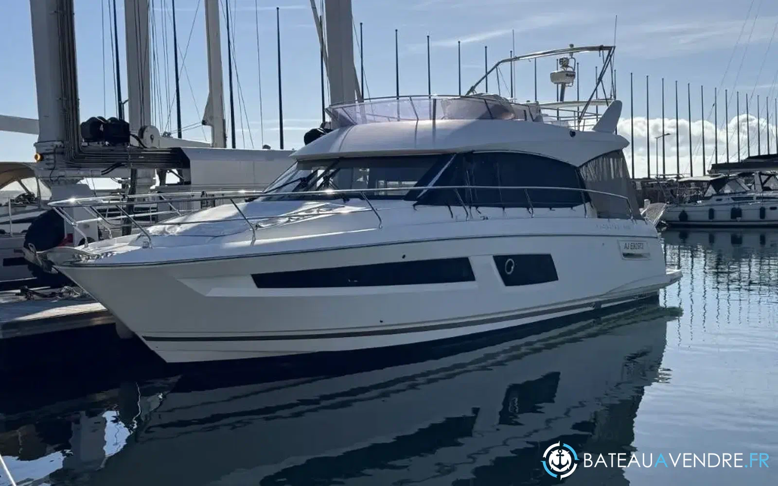 slider 0 Prestige Yachts 450 Fly