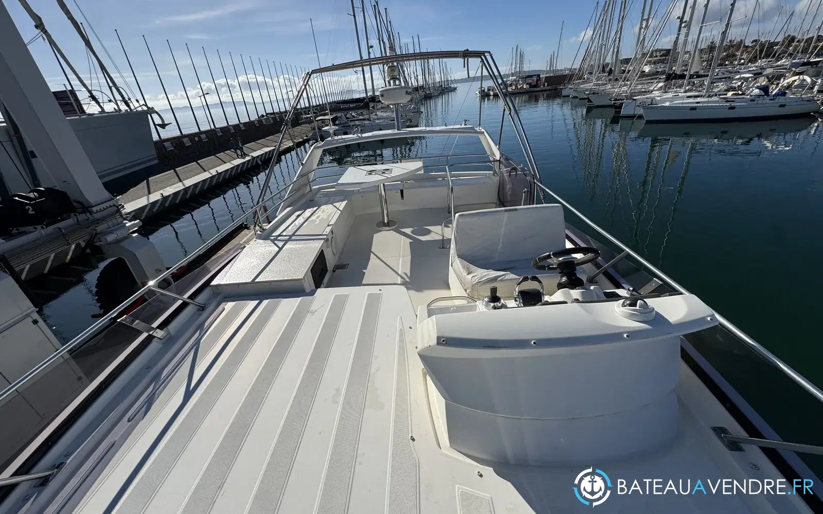 slider 10 Prestige Yachts 450 Fly