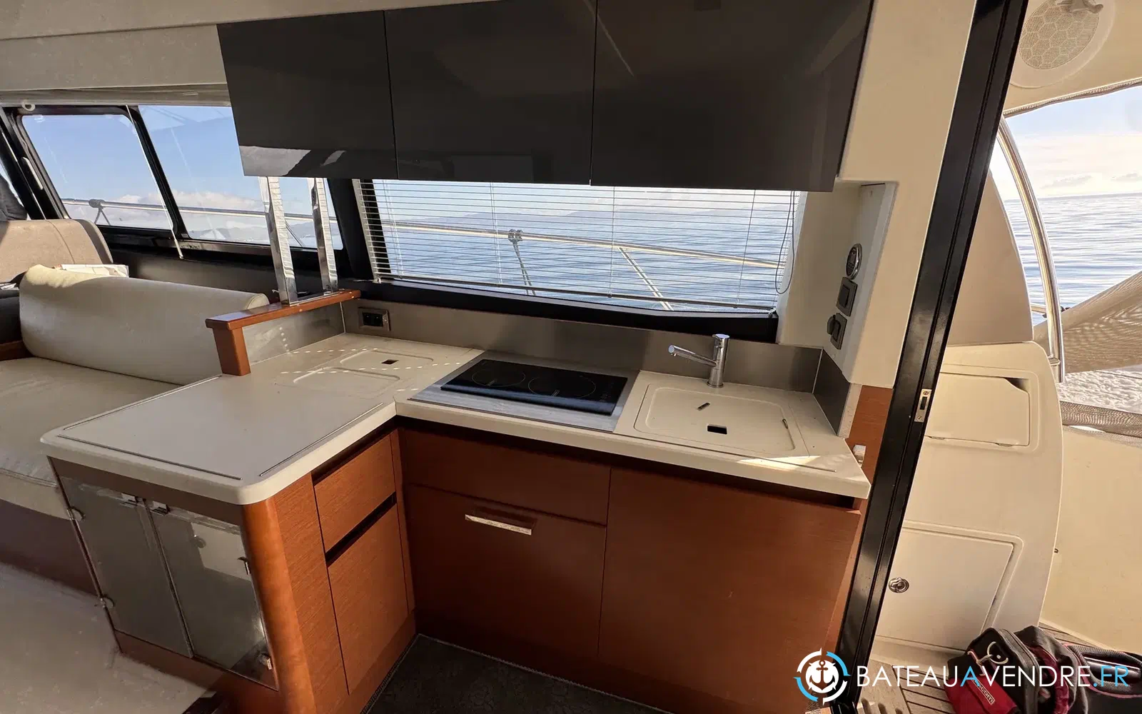 slider 23 Prestige Yachts 450 Fly