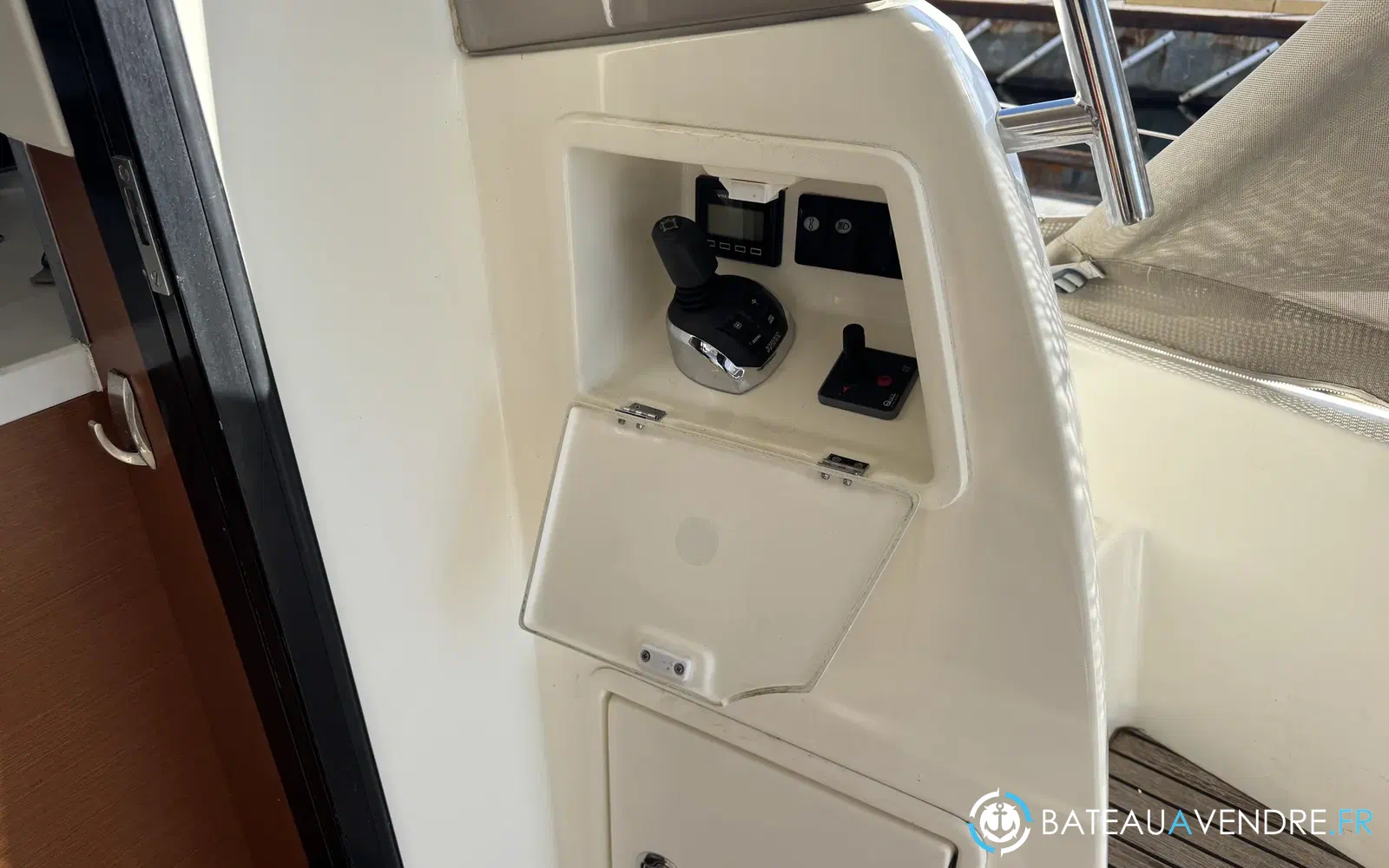 slider 8 Prestige Yachts 450 Fly