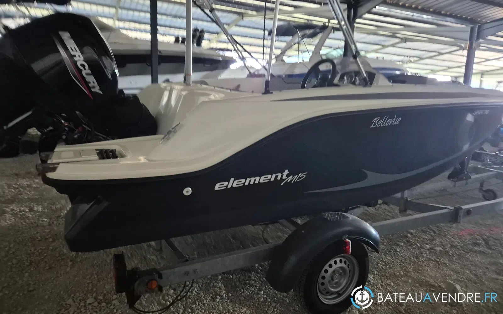slider 1 Bayliner Element M15