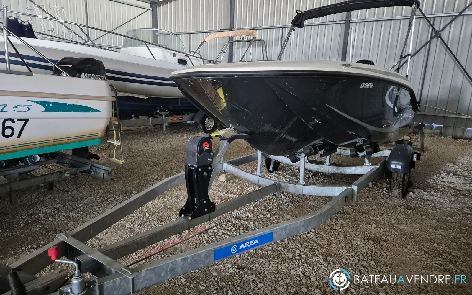 slider 0 Bayliner Element M15