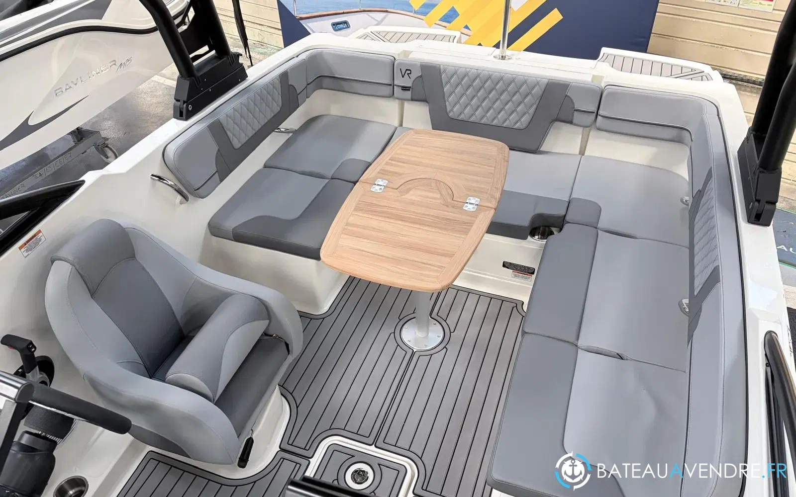 slider 13 Bayliner VR4 BOWRIDER OB