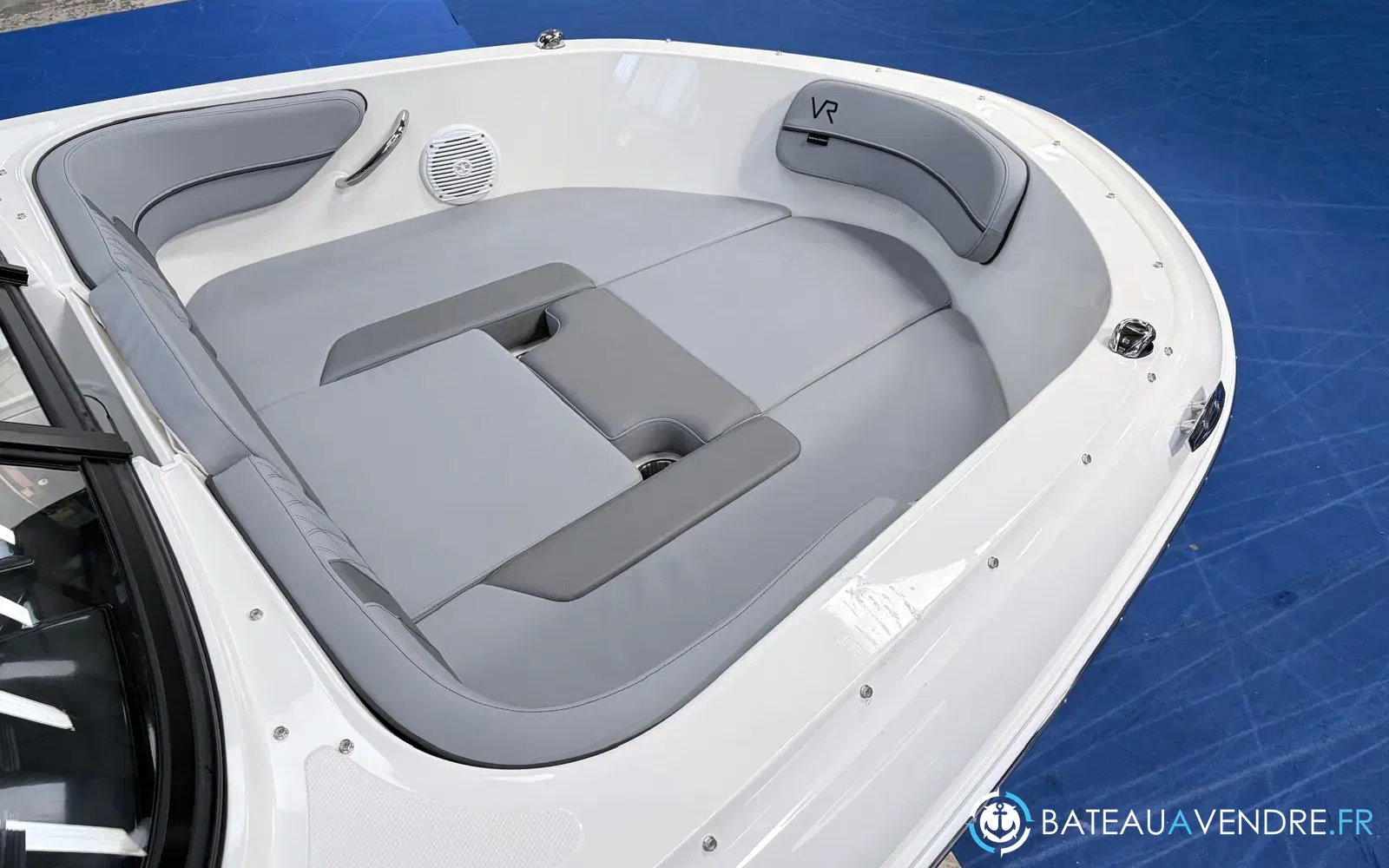 slider 2 Bayliner VR4 BOWRIDER OB