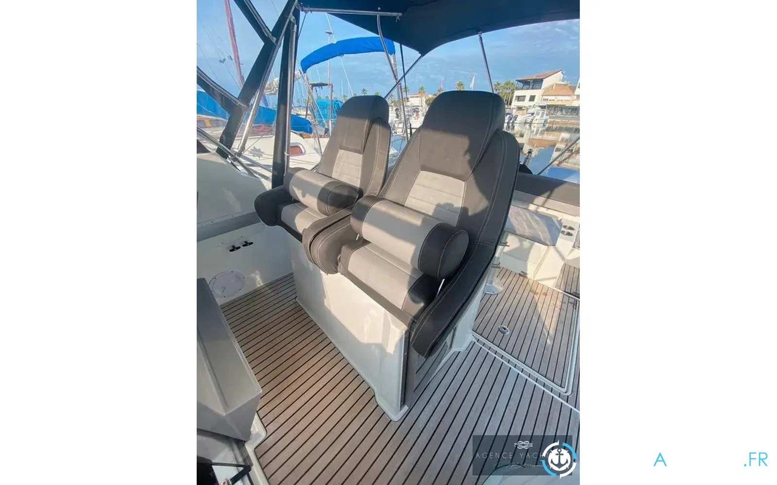 slider 3 Jeanneau Cap Camarat 9.0 WA