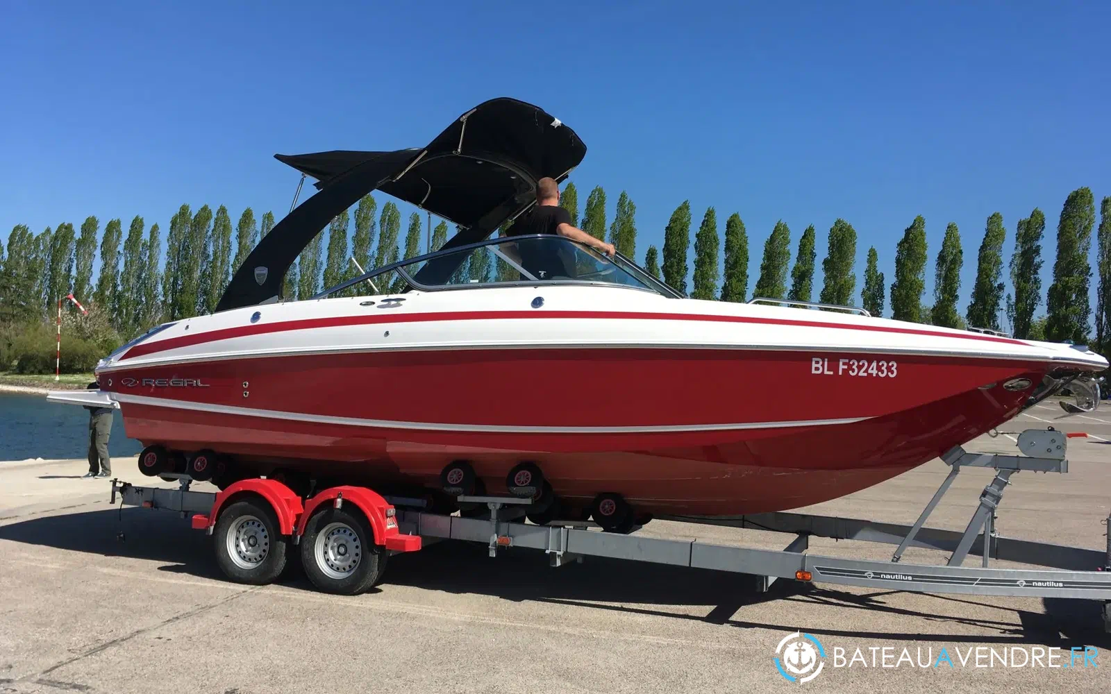 slider 0 Regal 27 Fasdeck