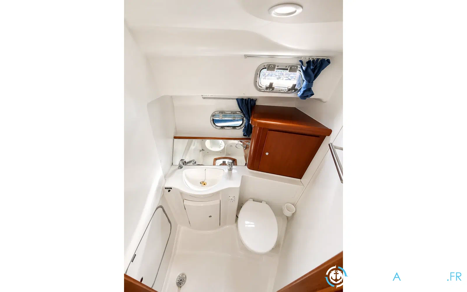 slider 9 Beneteau Antares 980 Fly