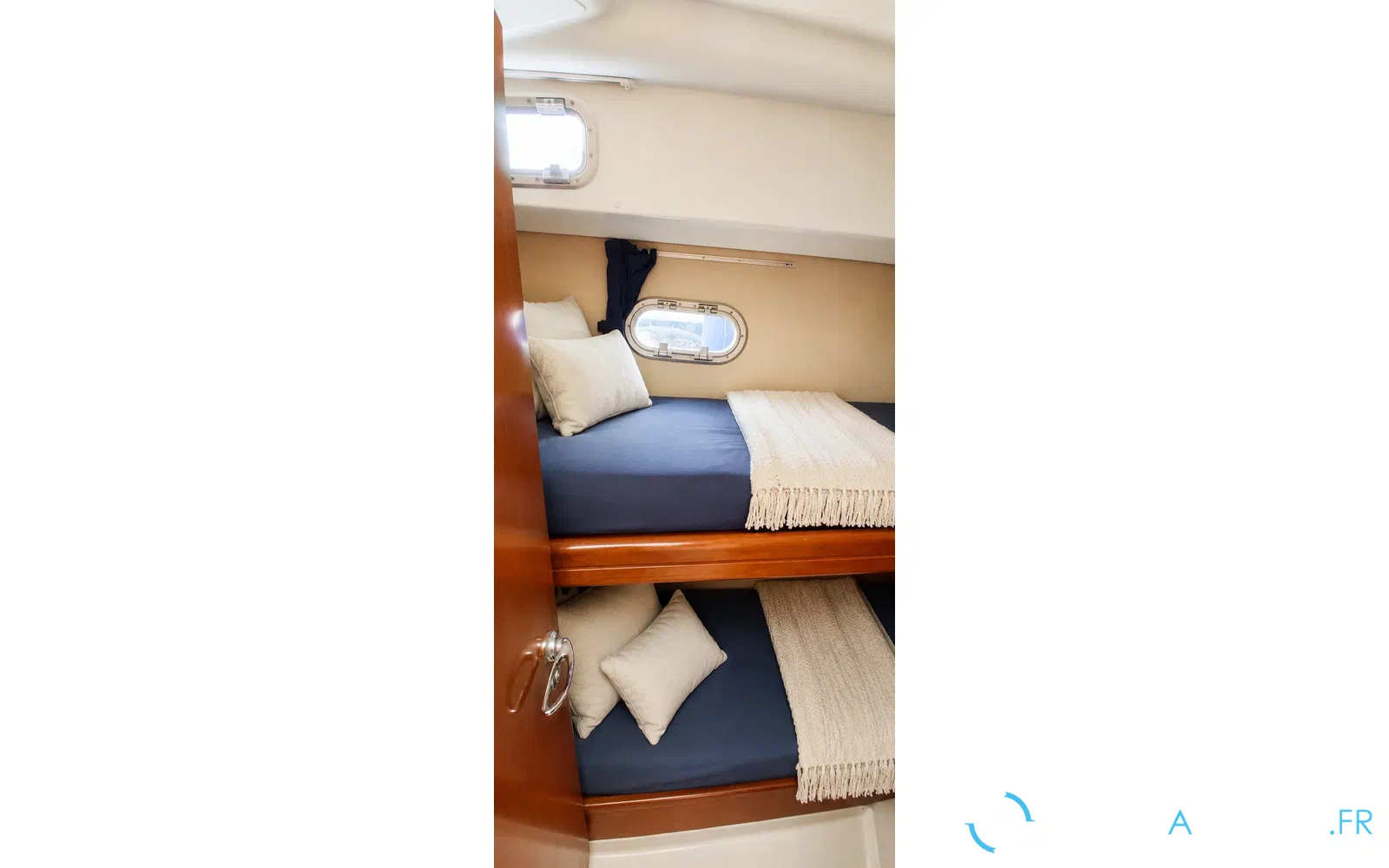 slider 8 Beneteau Antares 980 Fly