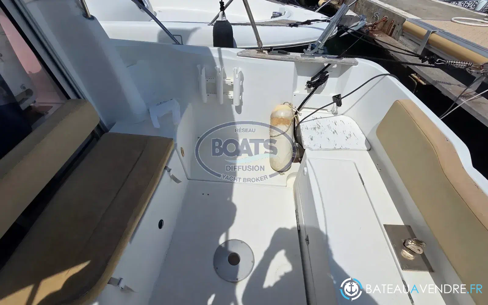 slider 2 Beneteau Antares 6