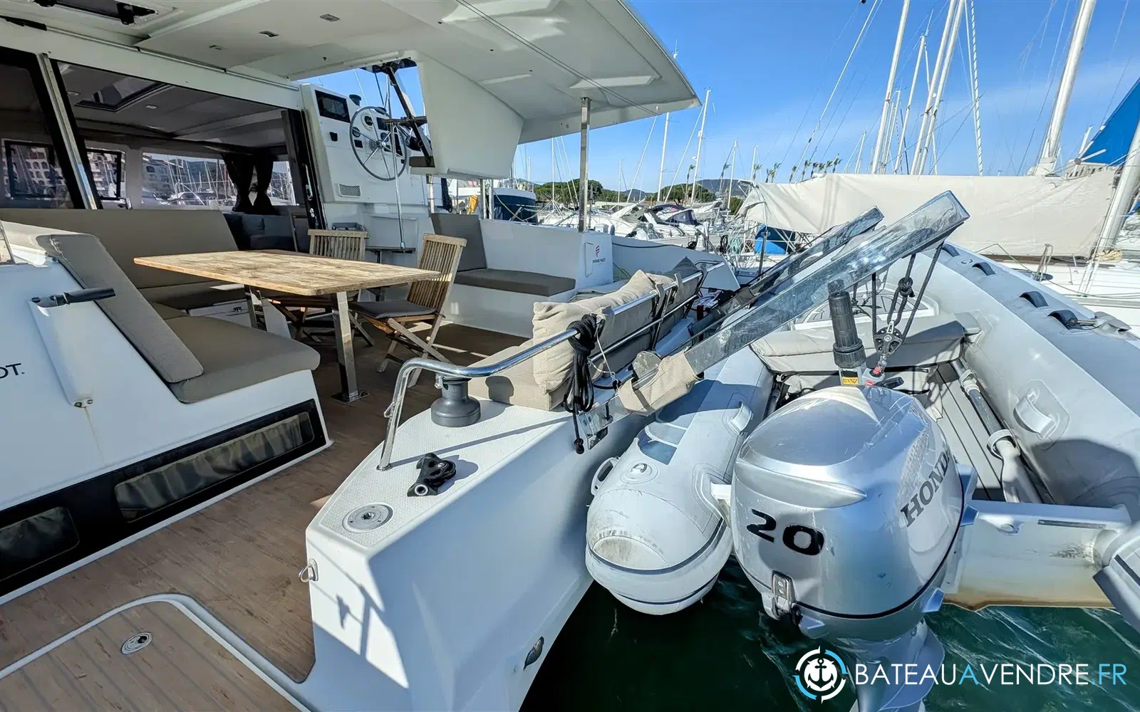 slider 5 Fountaine Pajot Lucia 40 Maestro