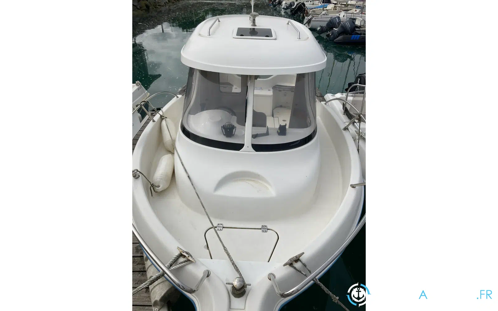 slider 1 Quicksilver 580 Pilothouse