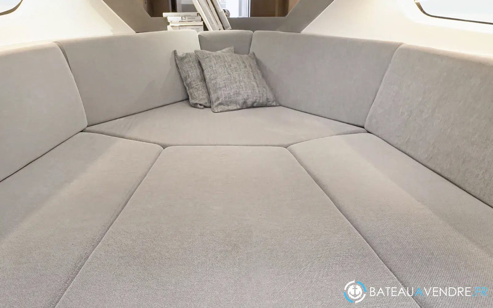 slider 5 Beneteau Gran Turismo 32