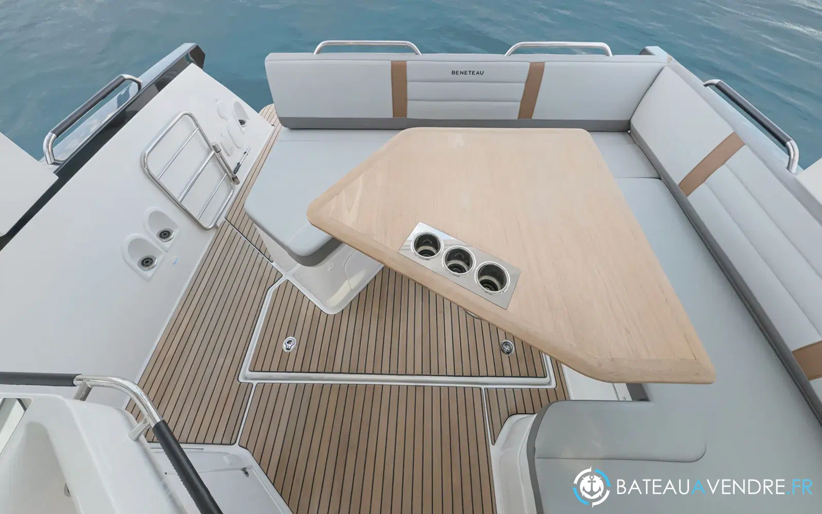 slider 3 Beneteau Gran Turismo 32